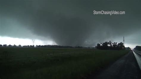 Watch Deadly Texas Tornado Caught On Camera Youtube