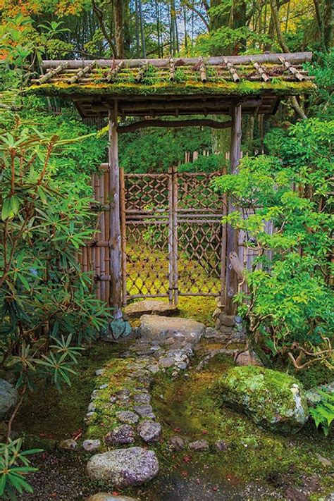 Serene Photos Highlight The Tranquil Beauty Of 100 Japanese Gardens