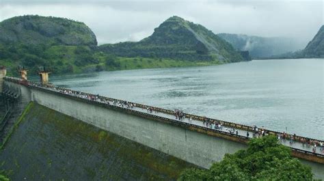 Once kerala's idukki dam is opened, thousands of people will be affected by the swelling waters between thadyambad, karimban and injivarakkuth new delhi: Kerala: Orange alert issued after water level in Idukki ...
