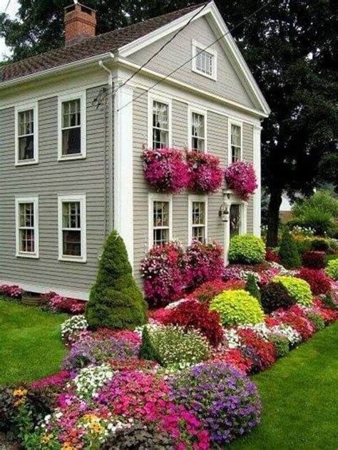 25 Simple And Small Front Yard Landscaping Ideas Low Maintenance