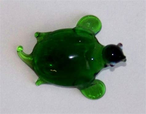 Mid 1970s Dark Green Hand Blown Glass Turtle For Sale