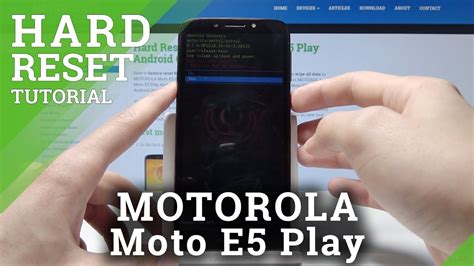 How To Perform Hard Reset On Motorola Moto E Play Factory Reset Screen Lock Removal Youtube