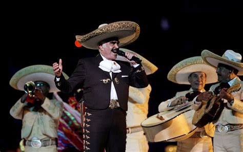 Iconic Mexican Ranchera Singer Vicente Fernandez Dies At 81 Reuters