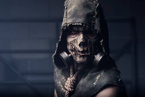 Viewers were left divided as the trailer revealed that singletons taking part in the show will be transformed into a. Awesome Scarecrow cosplay | Arkham knight scarecrow, Batman arkham knight scarecrow, Scarecrow ...