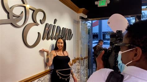 Black Female Beverly Hills Tattoo Shop Owner Breaks Barriers