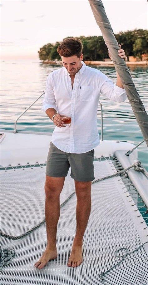 Top 5 Looks For The Exclusive Yacht Parties Of This Summer Season Men