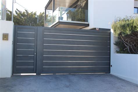 Puertas De Aluminio De Gran Durabilidad Y Poco Mantenimiento Puertas