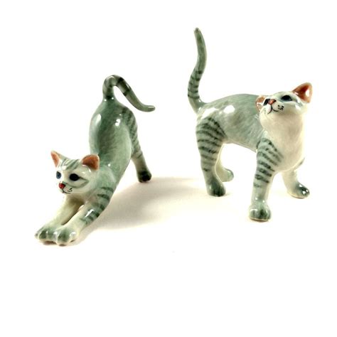 2 X Dollhouse Miniatures Ceramic Cats Kitten Animals Figurines