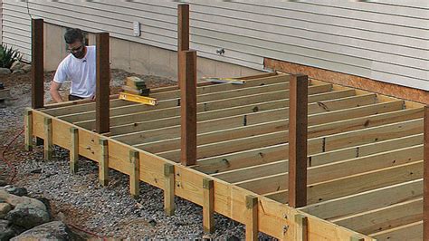 How To Build A Deck Feat Cable Railings Fine Homebuilding