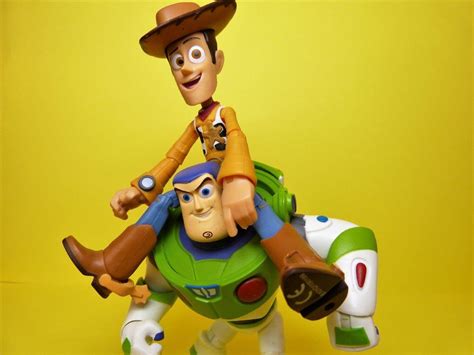 Toy Story Woody Pixar Toybox Action Figure Review