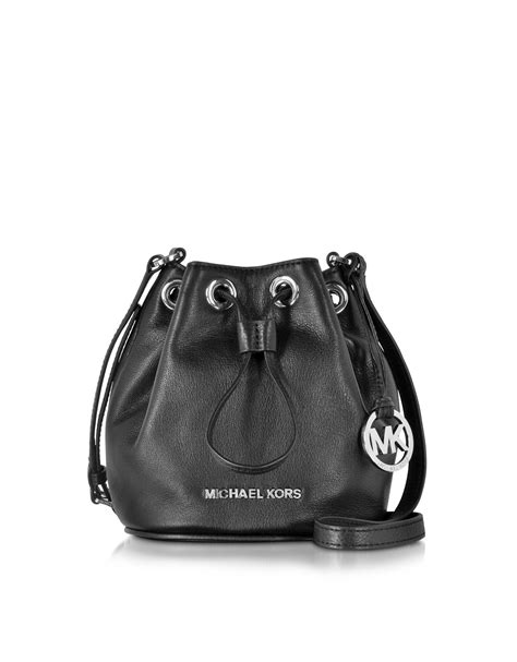 Michael Kors Jules Black Soft Leather Drawstring Crossbody Bag In Black