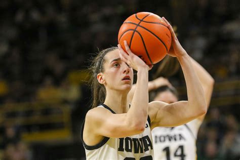 caitlin clark sets scoring mark in rout sports illustrated iowa hawkeyes news analysis and more