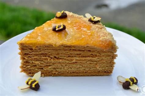 11 must try russian foods from sochi olympics mom s dish russian honey cake honey cake