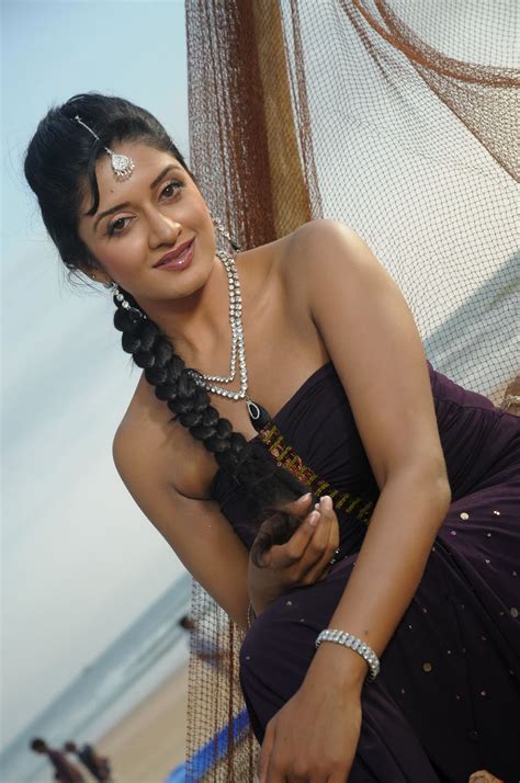 Vimala Raman Cleavage And Hot Thigh Show Raaj Telugu Movie Tamil South Tamil Cinema Portal