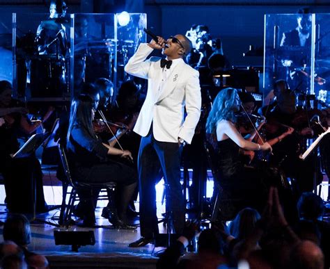 Jay Z Headlines A Concert At Carnegie Hall The New York Times