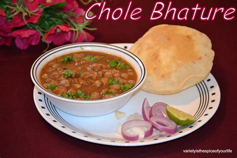 Chole bhature is one of the tempting and flavorful dishes from punjabi cuisine. Variety is the Spice ...!!!: Chole Bhature
