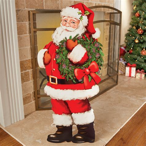 Collections Etc Decorative Standing Santa Claus And Evergreen Wreath