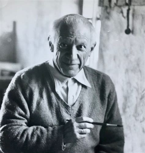 Pablo Picasso Photo Originale Du Peintre Au Travail Dans Son Atelier Mémoire D Encres