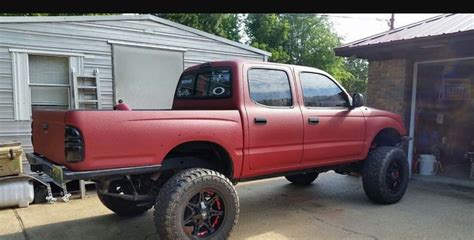 Monstaliner "Lady in Red" color Love that bumper too ... Also, you can earn some extra money with the help of it.