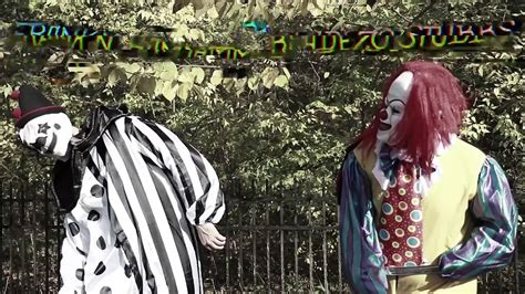 4 Scary Killer Clowns In The Woods On Halloween Mean Dad Pranks Kids