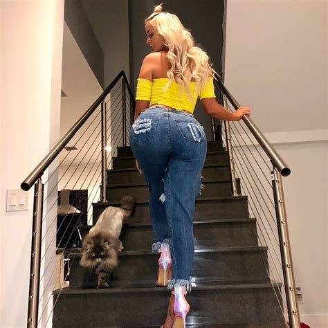 Danii Banks Philips Banks Mom Jeans Quick Style Fashion Swag