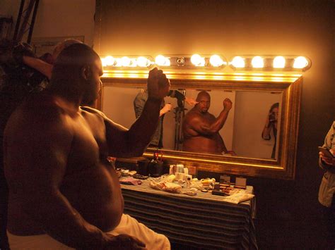 Man In The Mirror Body Issue Vince Wilfork Behind The Scenes Espn