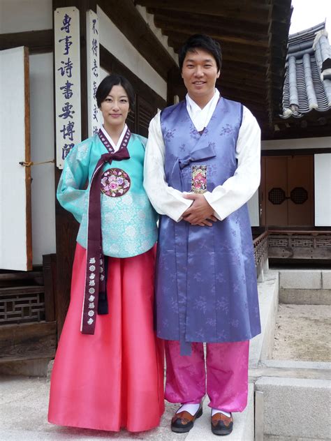 Seoul Namsangol Hanok Village Wedding Couple Korea Seoul Wedding