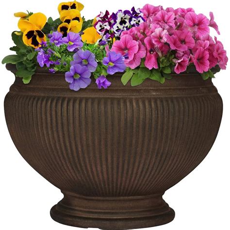 Sunnydaze Decor 16 In Rust Single Elizabeth Resin Outdoor Flower Pot