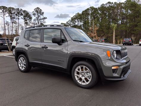 We give it 7 out of 10 for its. New 2020 Jeep Renegade Sport 4D Sport Utility in Beaufort ...