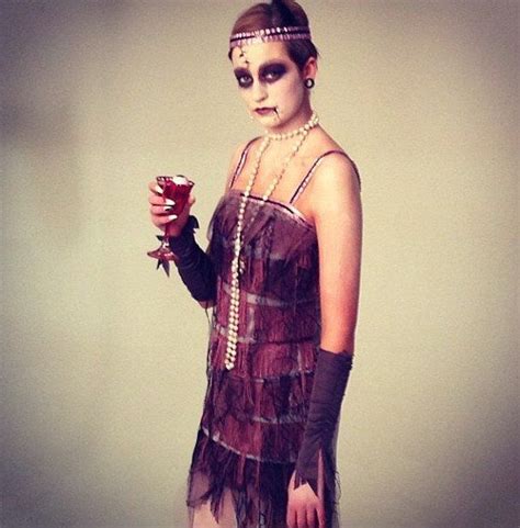 34 Vintage Halloween Costumes For The Ultimate Throwback Vintage