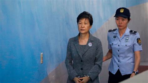 Park Geun Hye South Koreas Ousted President Gets 24 Years In Prison The New York Times