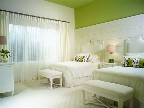 Cameron ruppert interiors created cohesion with a corresponding duvet cover, throw pillow, and wallpaper. 25 Chic and Serene Green Bedroom Ideas