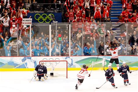Sidney Crosby Golden Goal 2010 - Golden Moment at Vancouver 2010 | HockeyGods