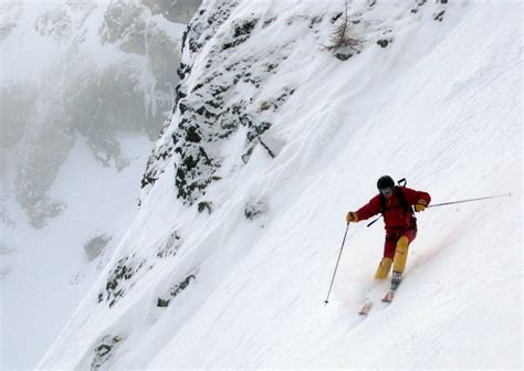 Steep Skiing An Introductory Guide Mountaintracks Co Uk