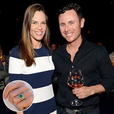 Hilary Swank Is Engaged To Ruben Torres See Her Emerald Ring
