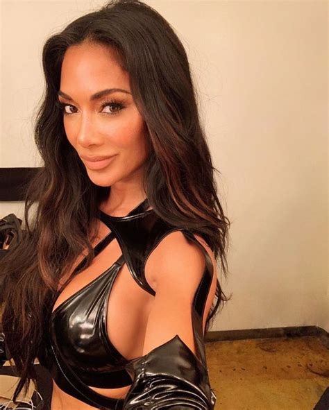 Nicole Scherzinger Flashes Fans In Kinky Pvc Bra With Backstage Peek At React Hot World Report