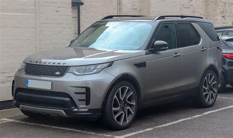 File2018 Land Rover Discovery Luxury Hse Td6 30 Front