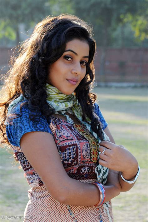 South Indian Actress Poorna In Transparent Hot Sexy Photos Sweet
