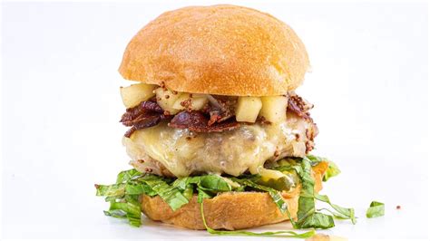 How To Make Turkey Cheeseburgers With Bacon Apple Onion Relish By
