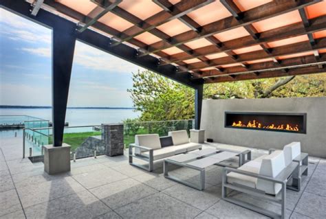 There are outdoor patio sectionals, sofas and chairs available in contemporary style, ultra modern, and traditional style. 20 Incredible Contemporary Patio Designs That Will Bring ...