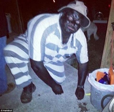 Georgia Deputy Sheriff Dressed In Blackface As A Jail Inmate Picking
