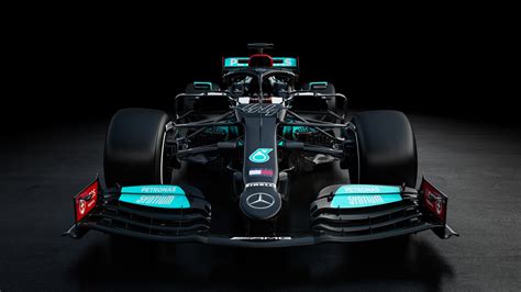 F1 Mercedes pokazał bolid Lewis Hamilton podekscytowany tegoroczną