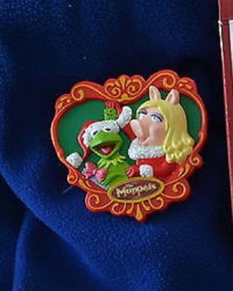 Jim Hensons Muppets 2007 Carlton Cards Ornament With Sound Kermit Miss
