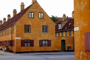 Things to see in Copenhagen: Yellow houses of Nyboder - Act of Traveling