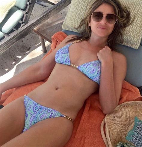 Liz Hurley Passenger Starlet Strips To Teeny Bikini For Sexy Instagram Picture Daily Star
