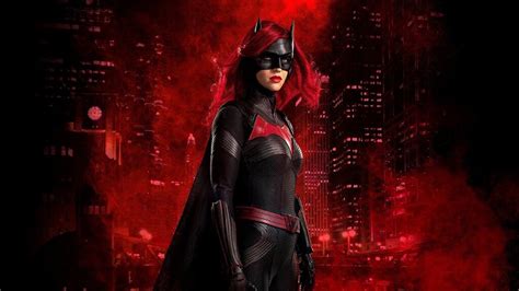 Confira tudo sobre a segunda temporada de Batwoman Cômodo Nerd