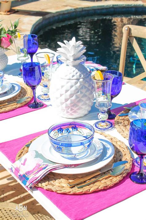 A Bright And Fresh Spring Table Setting Idea Perfect For Easter Mother
