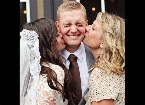 These Mother Daughter Wedding Moments Are Super Sweet Huffpost