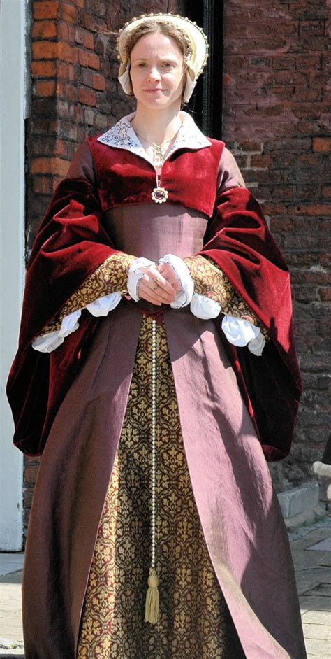 Anne Boleyns Purple Gown Tudor Costume