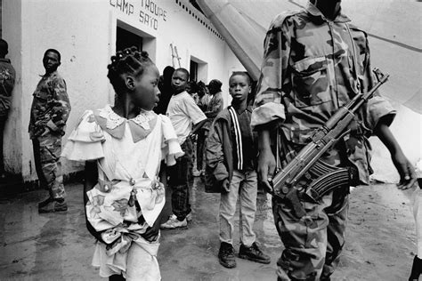 Les Enfants Soldats Dafrique Un Phénomène Singulier Msf